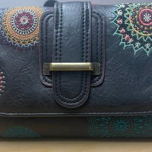 Desigual wallet